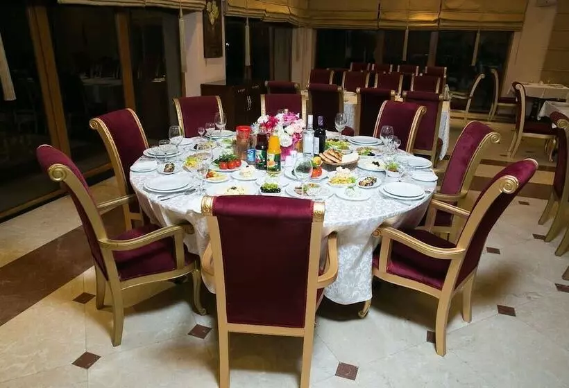 Fotos del hotel Lake Palace:  16