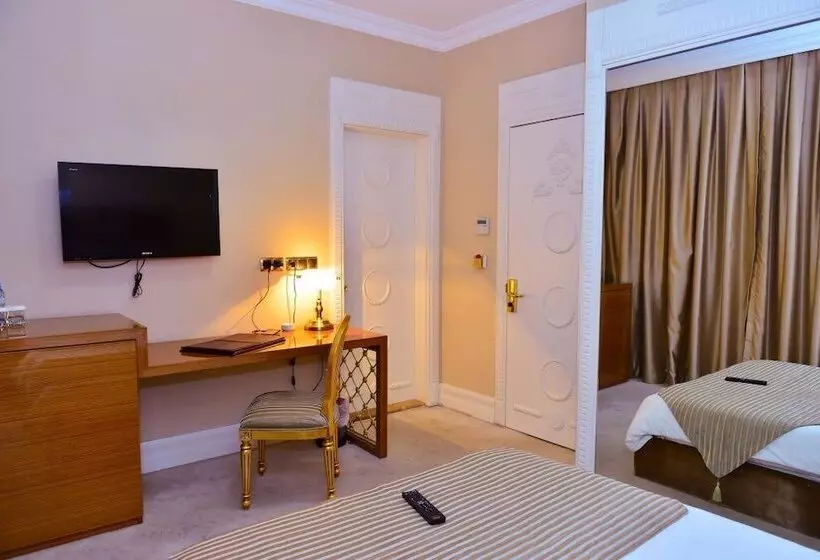 Fotos del hotel Lake Palace:  23