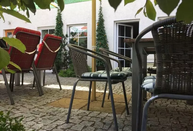 Fotos del hotel Alt Pension:  3