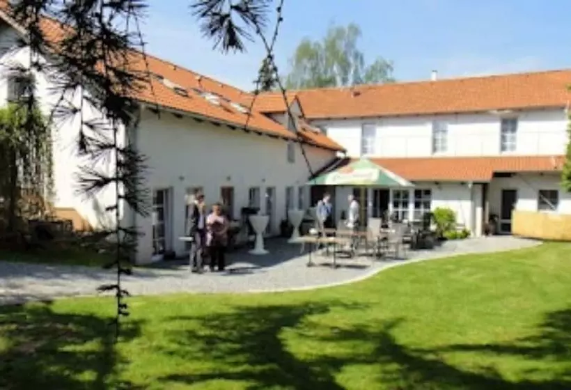 Fotos del hotel Alt Pension:  14