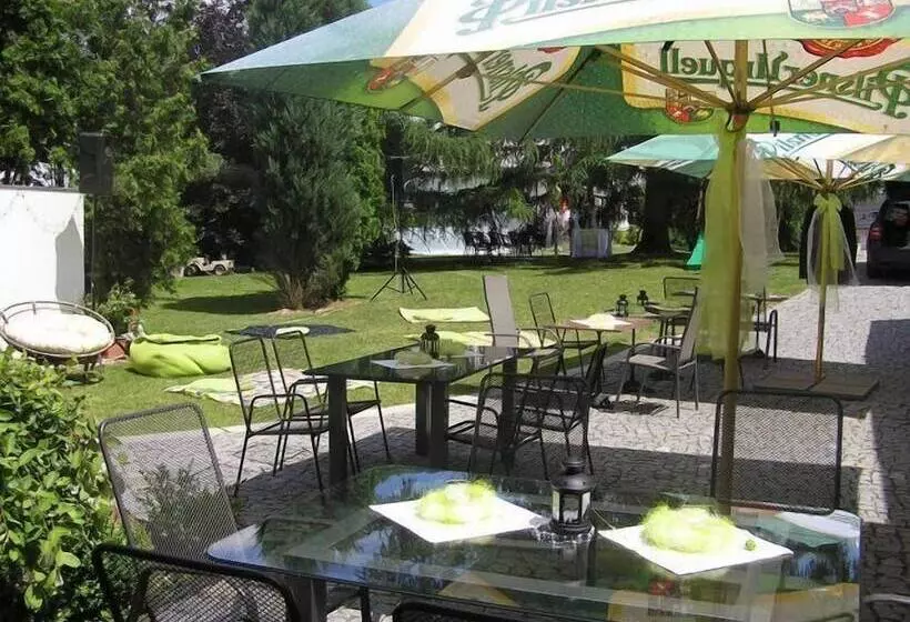 Fotos del hotel Alt Pension:  12