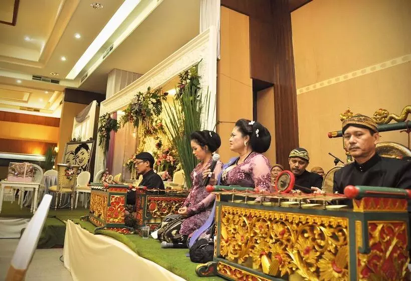 Fotos del hotel Pandanaran:  8