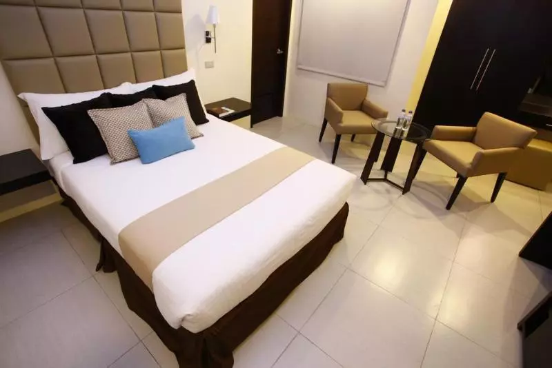 Fotos del hotel Oracle Hotel And Residences:  2