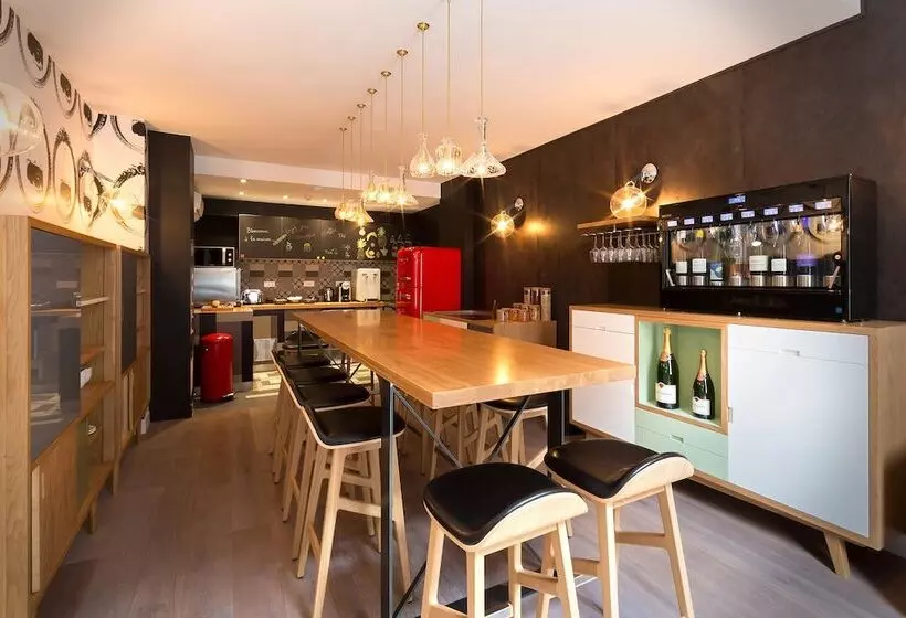 Fotos del hotel Hôtel Crayon Rouge By Elegancia:  4