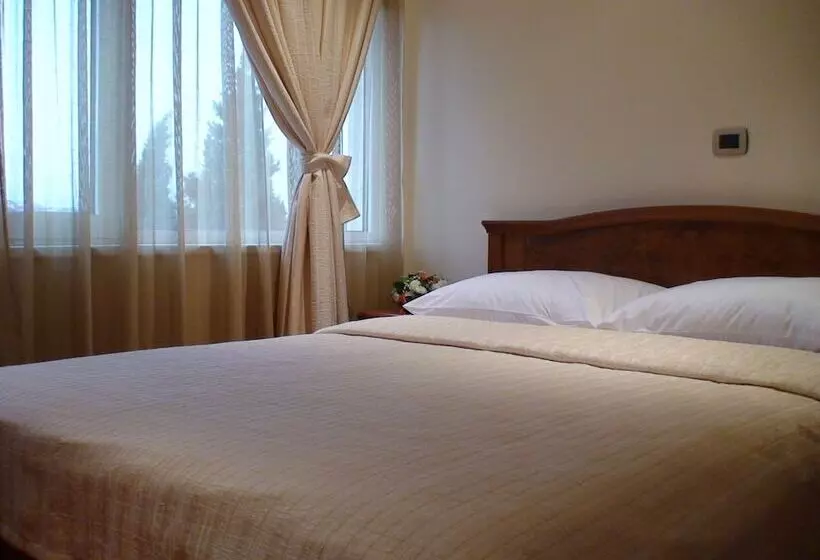 Fotos del hotel Bambis:  23