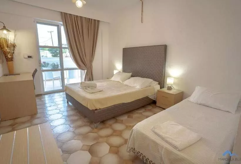 Fotos del hotel Maroula Blue Studios & Suites:  25