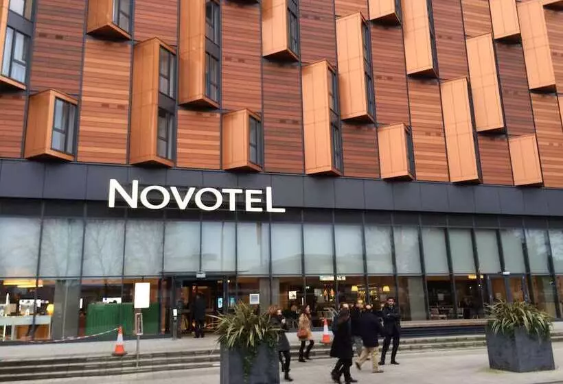 Fotos del hotel Novotel London Wembley:  1