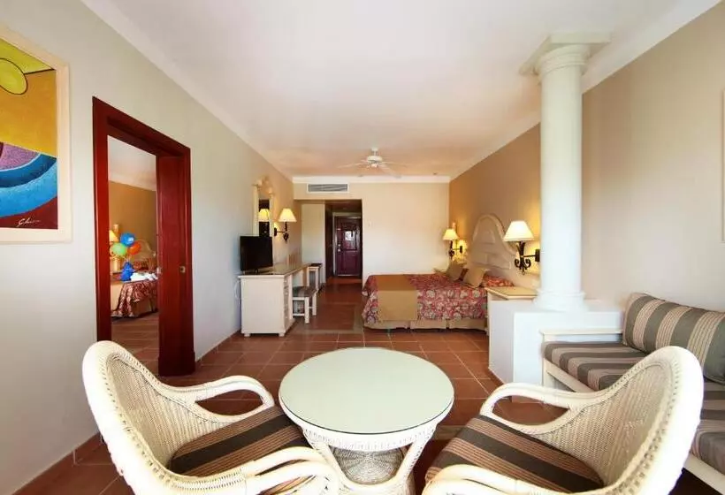 Fotos del hotel Bahia Principe Grand Turquesa - All Inclusive:  2