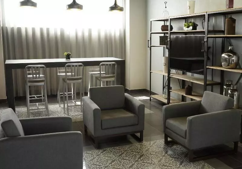 Fotos del hotel City Express Plus Patio Universidad:  15