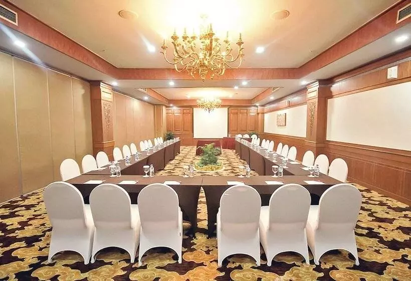 Fotos del hotel Planet Holiday  & Residence:  8