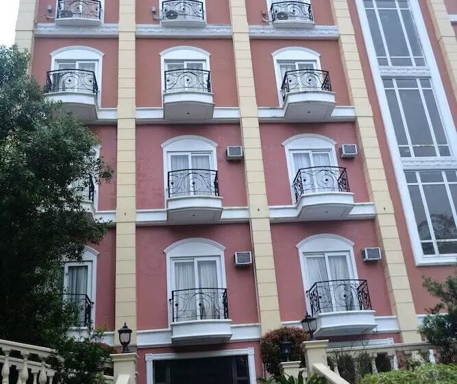 Viewpark Hotel Tagaytay