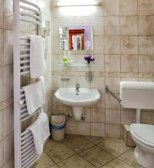 Fotos del hotel Kata Panzió:  4