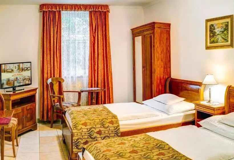 Fotos del hotel Kata Panzió:  13