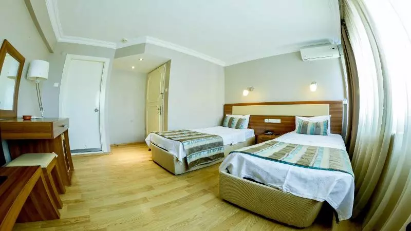 Fotos del hotel Megapole:  13