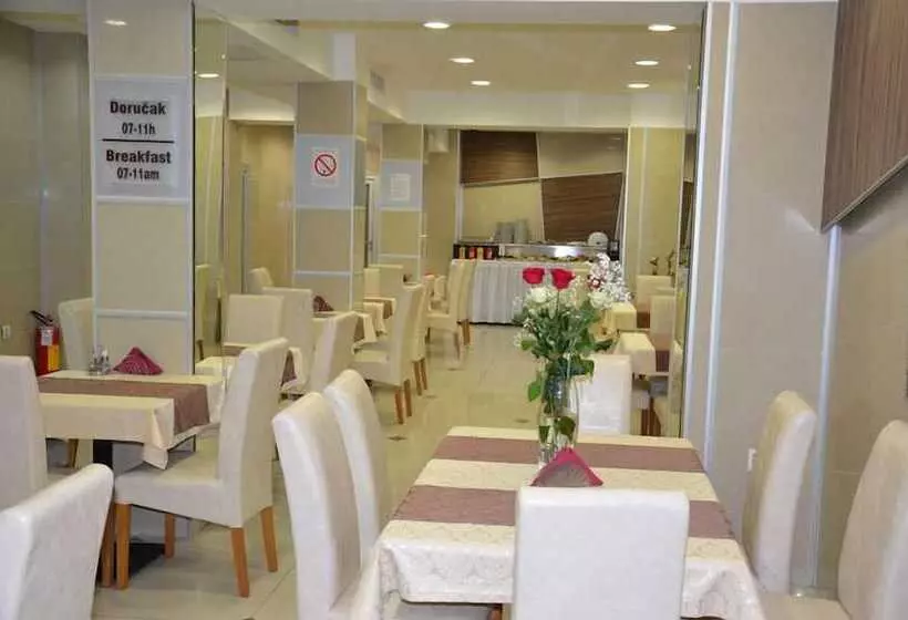 Fotos del hotel Zeder Garni:  14