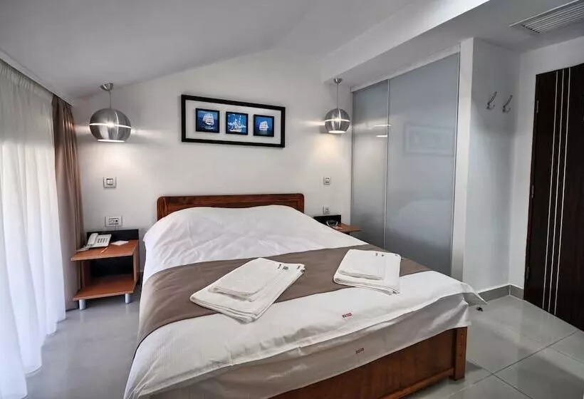 Fotos del hotel Zeder Garni:  25