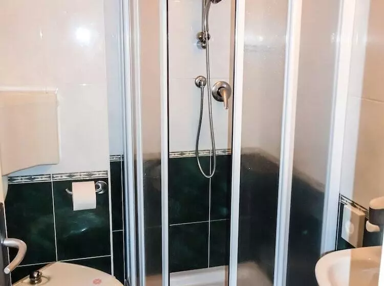 Fotos del hotel Color Metropolitan Family:  8