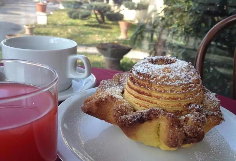 Fotos del hotel Garibaldi:  11