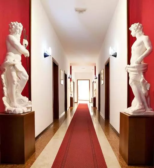 Fotos del hotel Garibaldi:  18