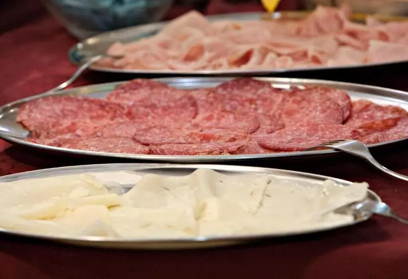 Fotos del hotel Garibaldi:  15