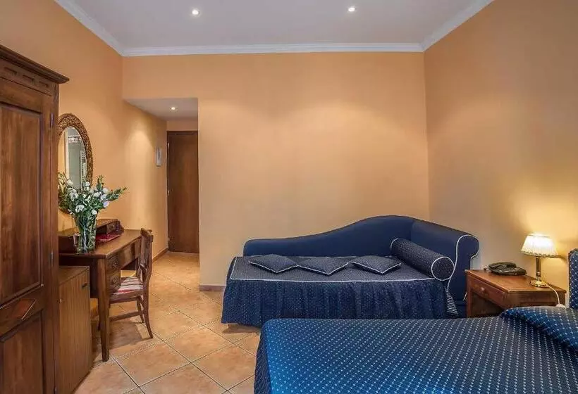 Fotos del hotel Caracciolo:  12