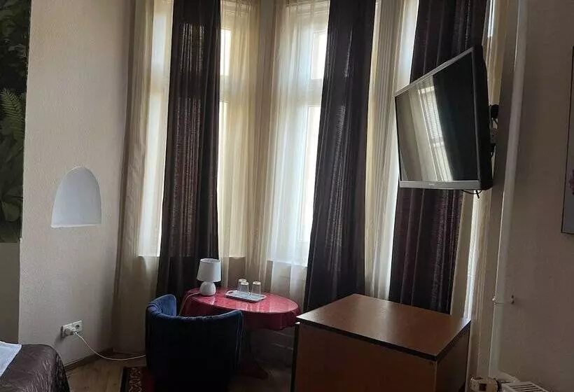 Fotos del hotel Kristal:  24