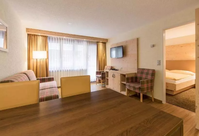 Fotos del hotel Derby:  4