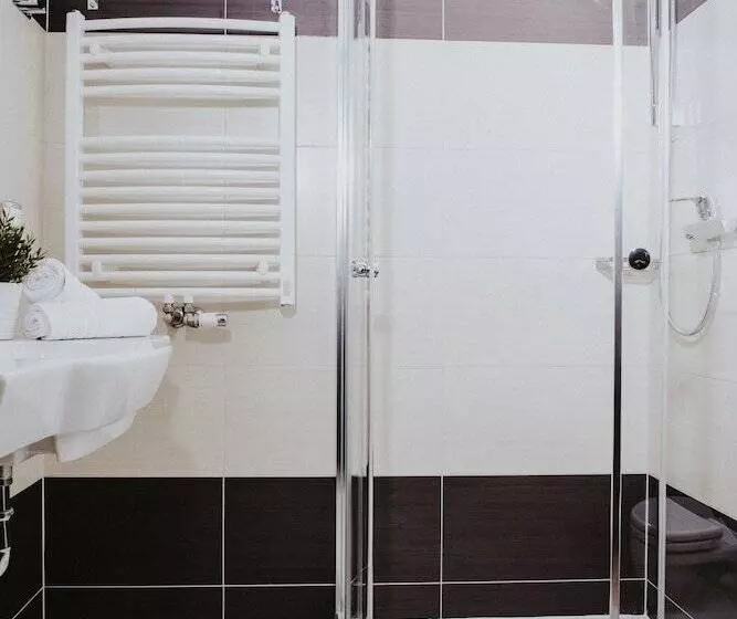 Fotos del hotel Korel:  11