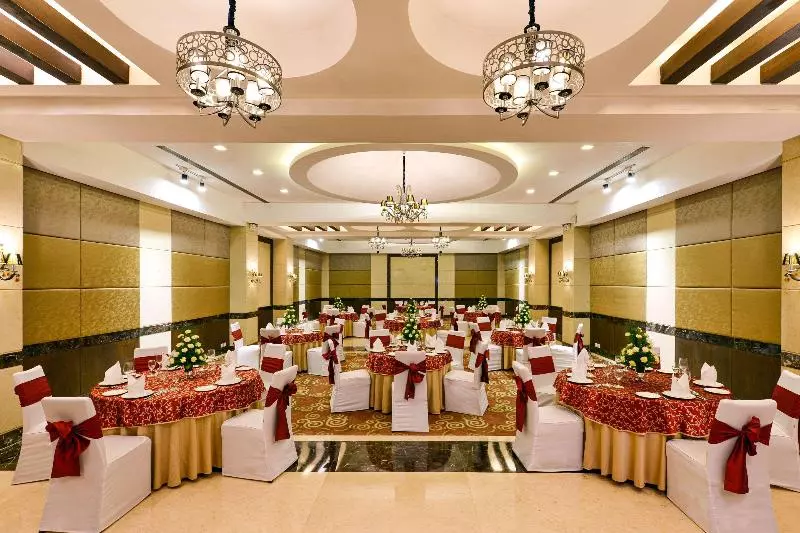 Fotos del hotel Leisure Inn West Gurgaon:  13