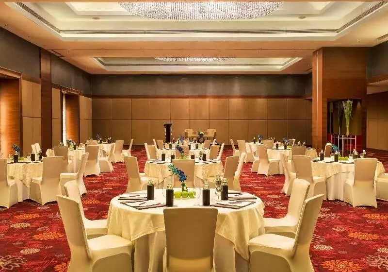 Fotos del hotel Crowne Plaza Ahmedabad City Centre, An Ihg:  20