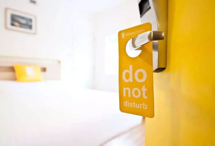 Fotos del hotel Bloomrooms @ Link Road:  25