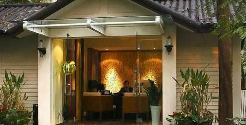 Fotos del hotel Lotus Glade 52:  20