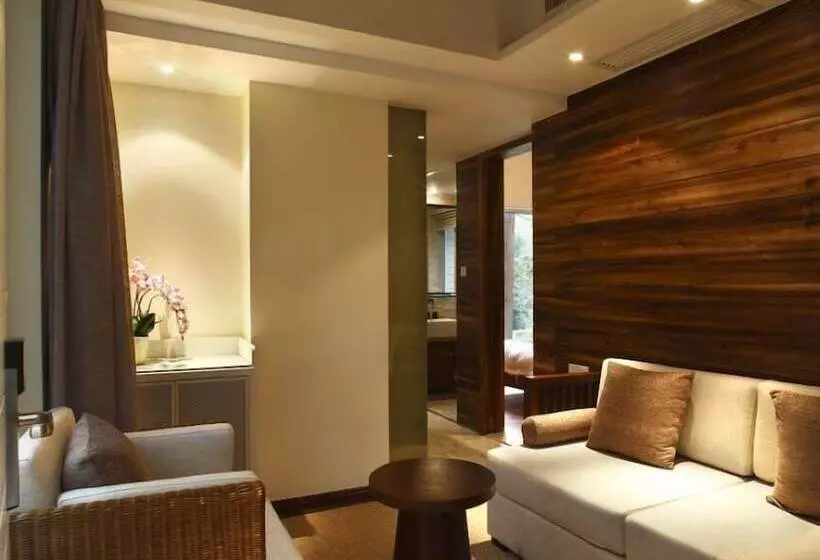 Fotos del hotel Lotus Glade 52:  21