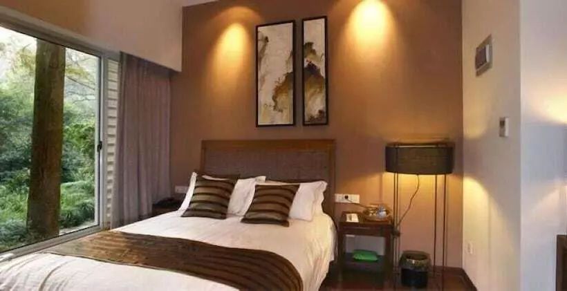 Fotos del hotel Lotus Glade 52:  1