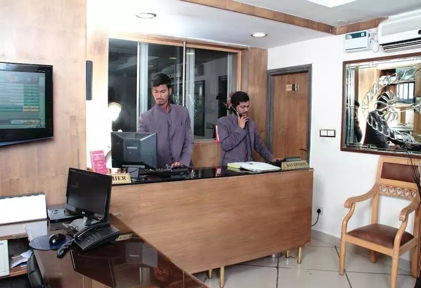 Fotos del hotel Komfort Terraces:  5