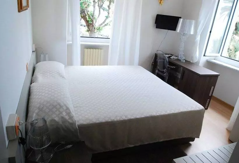 Fotos del hotel Villa Sophia:  25