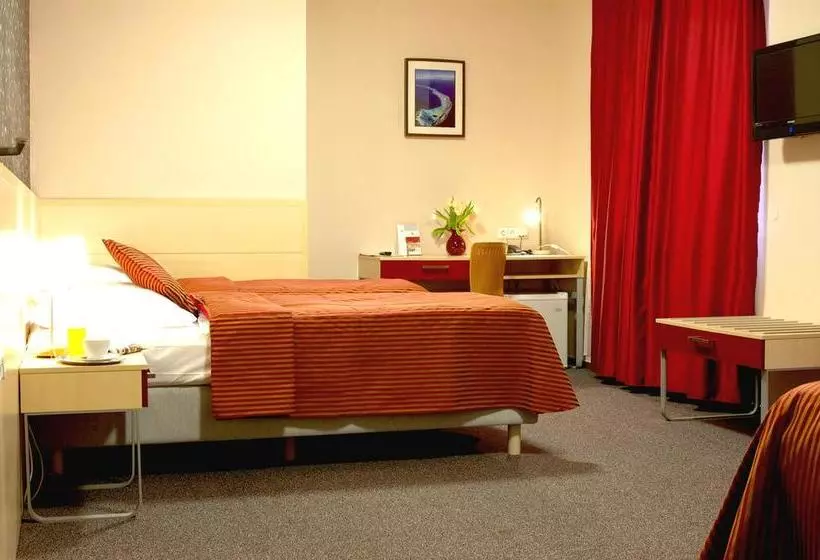 Fotos del hotel Albellus:  9