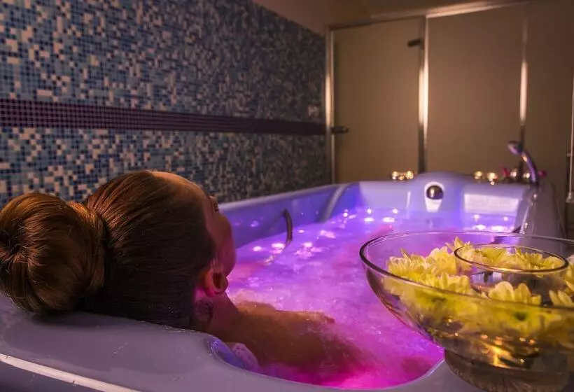 Fotos del hotel Kolonada:  3