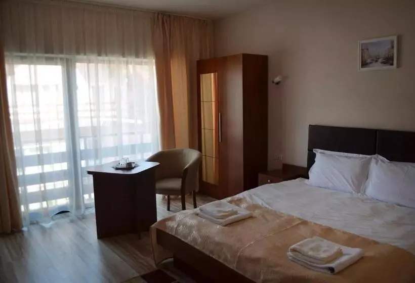 Fotos del hotel Pensiunea Andy:  18