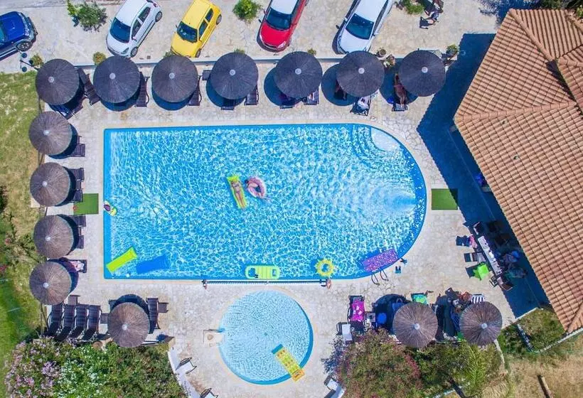 Fotos del hotel Porto Koukla Beach:  2