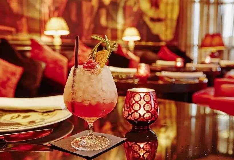 Fotos del hotel Savoy:  9