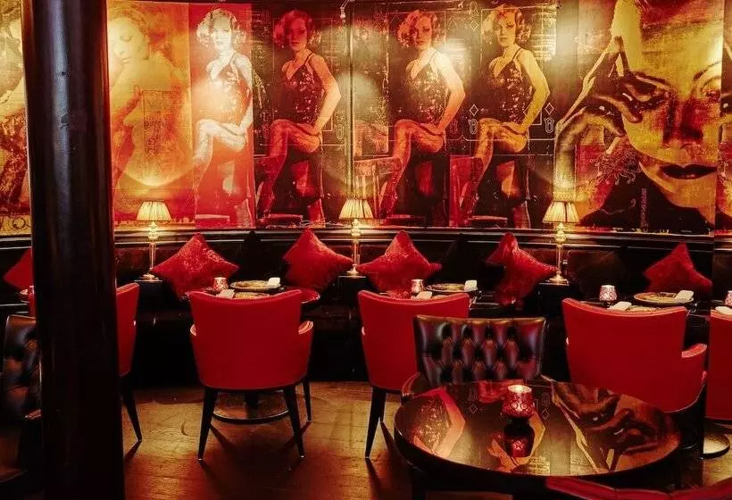 Fotos del hotel Savoy:  18