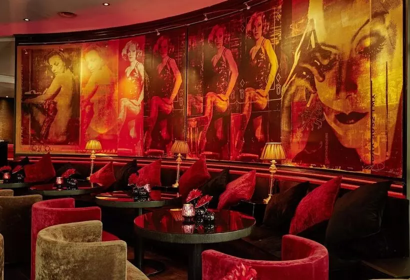 Fotos del hotel Savoy:  22