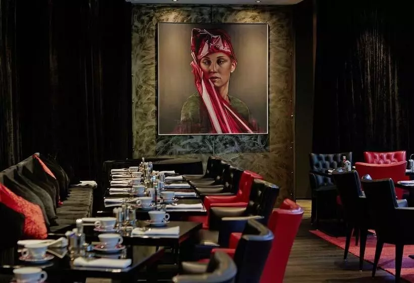 Fotos del hotel Savoy:  8