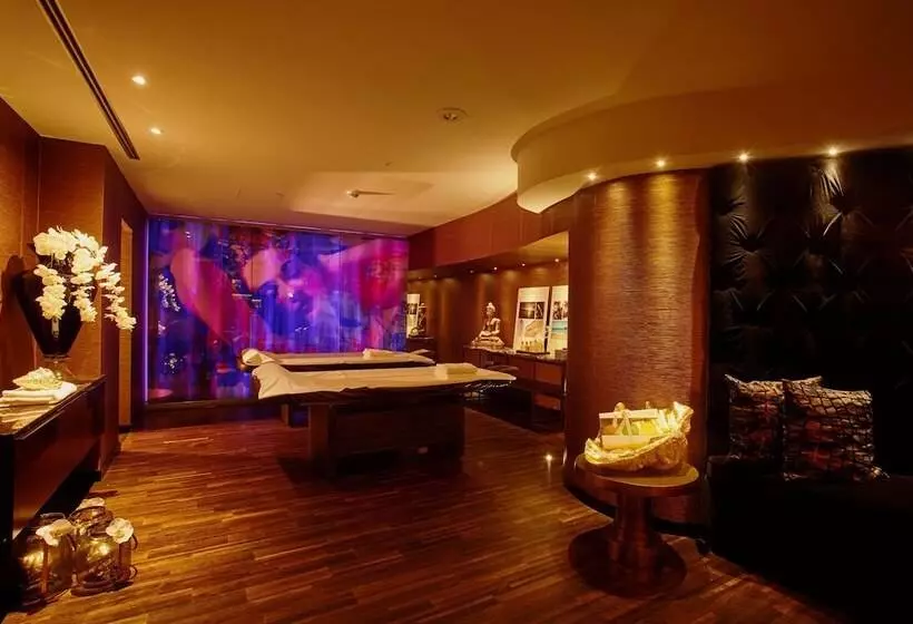 Fotos del hotel Savoy:  4