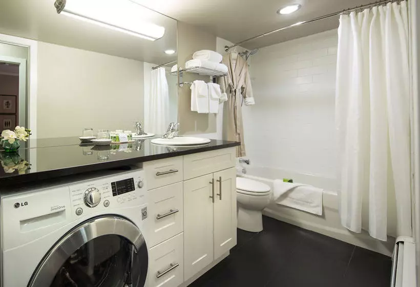 Fotos del hotel Execsuite Inc:  11