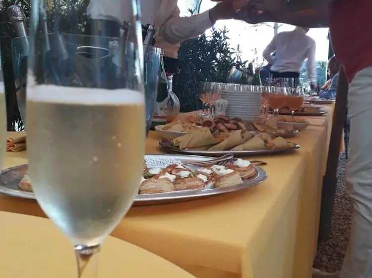 Fotos del hotel Ville Bianchi:  5