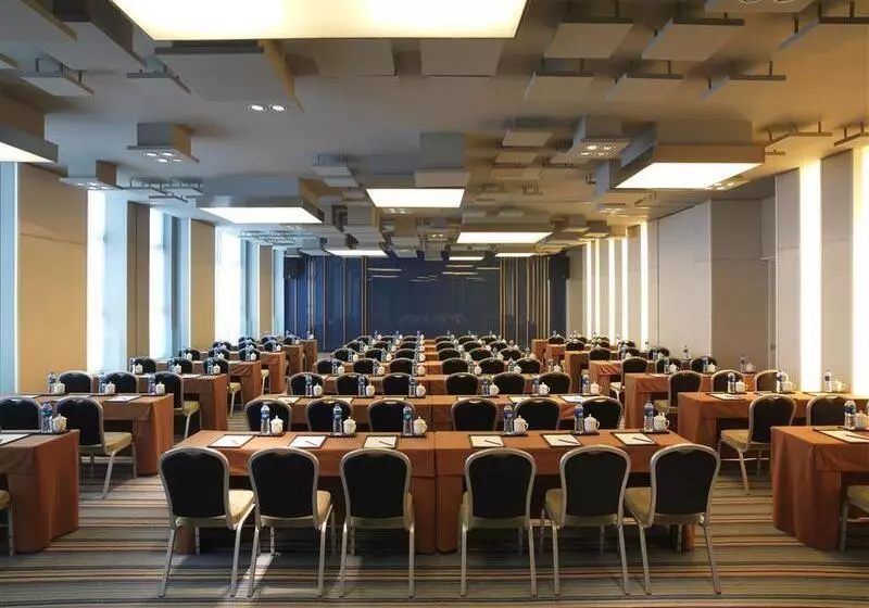 Fotos del hotel Aloft Zhengzhou Zhengdong New District:  17