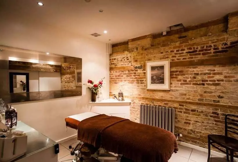 Fotos del hotel The Varsity  & Spa:  9