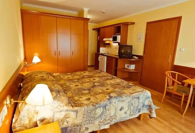 Fotos del hotel Holiday Club Apartman:  15